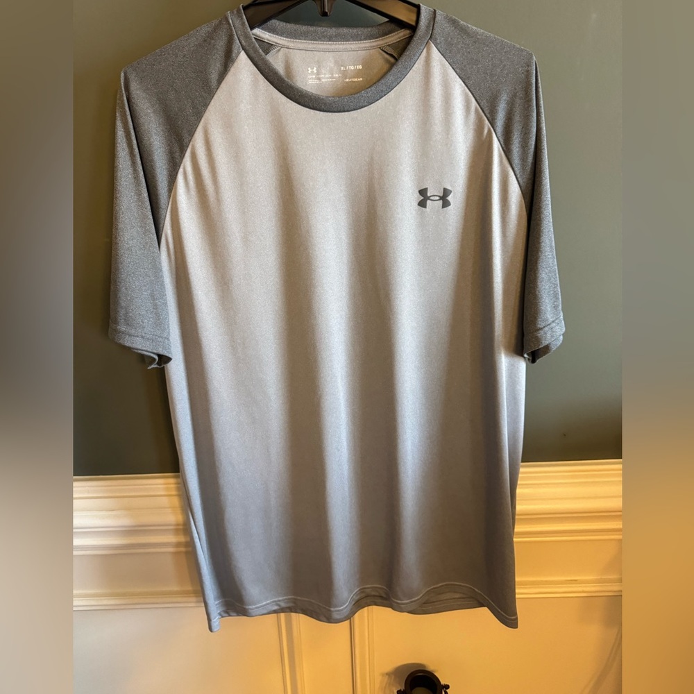 Under Armour T-shirt HeatGear NWOT